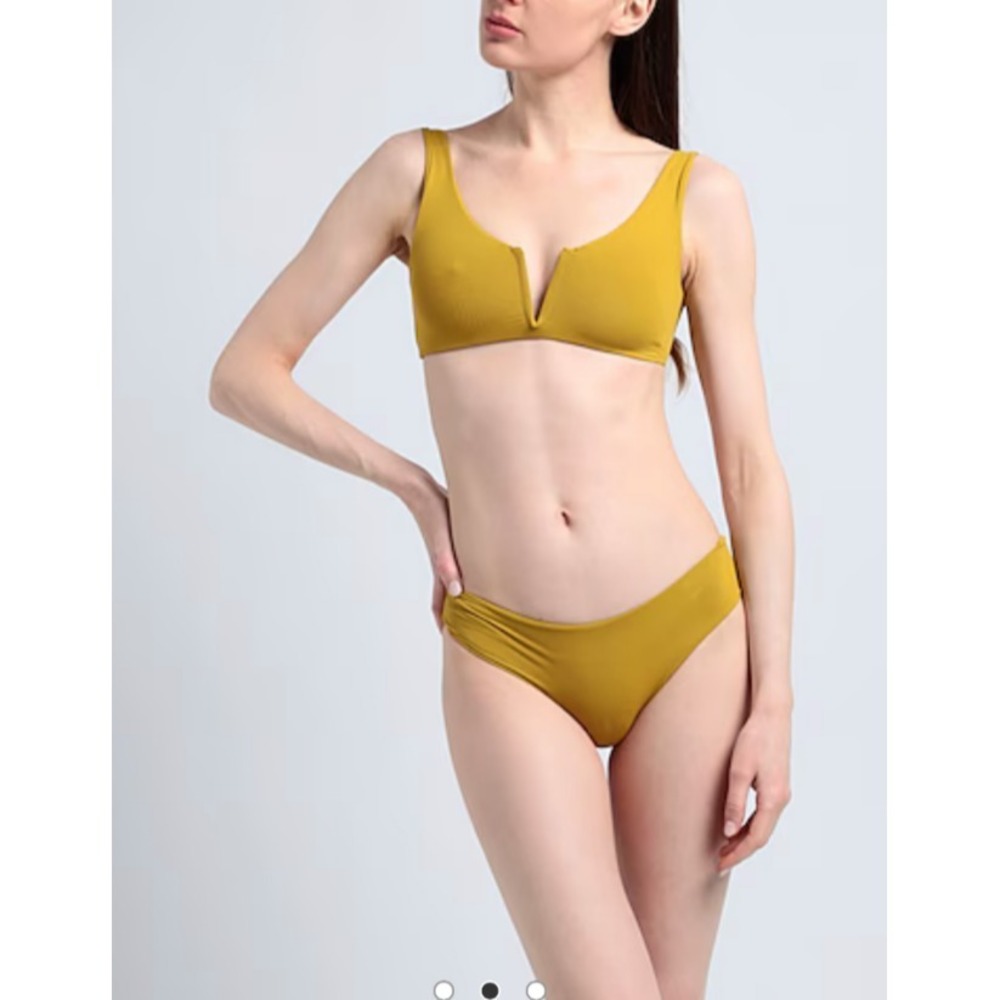 NWT S and S Made in Italy Bikini Light Olive Green Wired V-Split Top SZ 38/XS